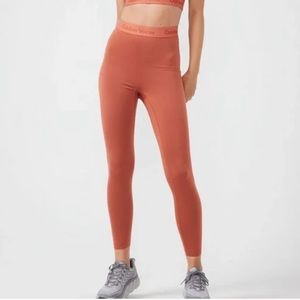 30. NWT Outdoor Voices Smooth 7/8 Legging Russet